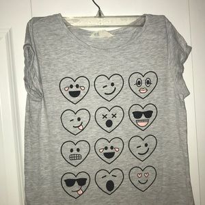 A gray tee with emojis!